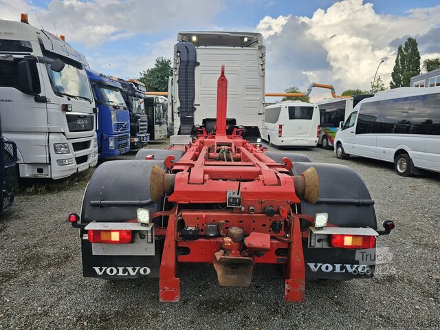 شاحنة قلّابة بذراع تحميل متحرك Volvo FH520 6x4 Multilift SAWO 20T