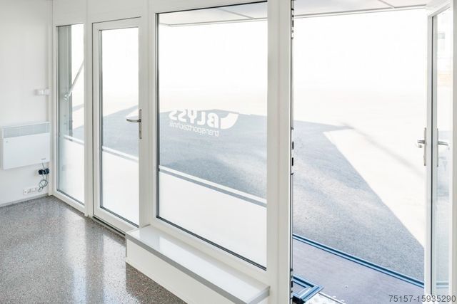 Aanhangwagen BLYSS Eventanhänger Messeanhänger 660x230x270cm 2700kg