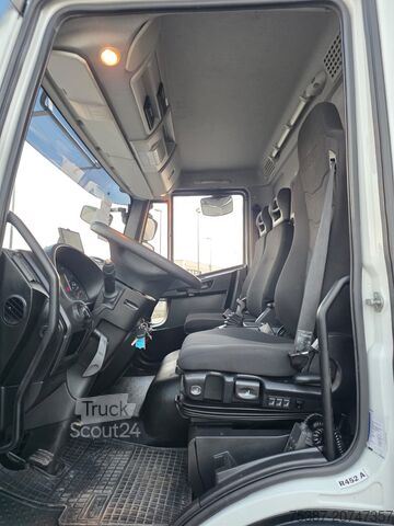 шаси на камион IVECO EuroCargo 120