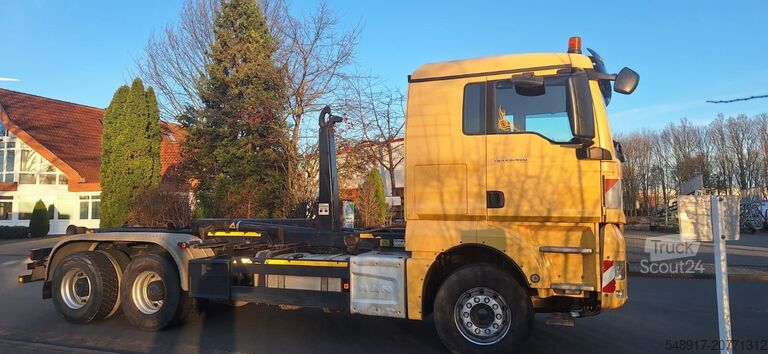 Sistema de brazo con gancho MAN 26.480 TGX