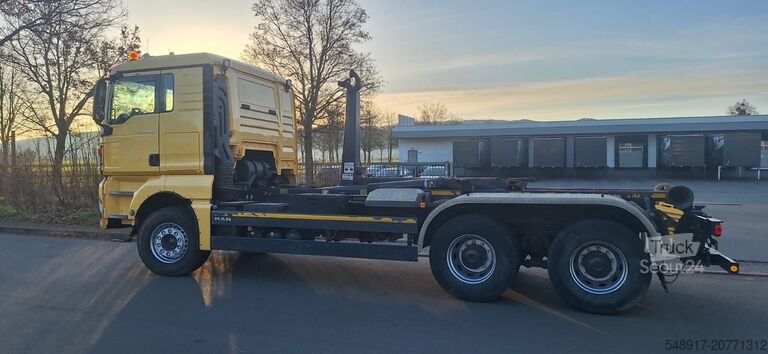 Sistema de brazo con gancho MAN 26.480 TGX