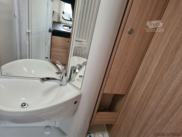 Pusiau integruotas kemperis SUNLIGHT V 66 TV Sat Solar Navi