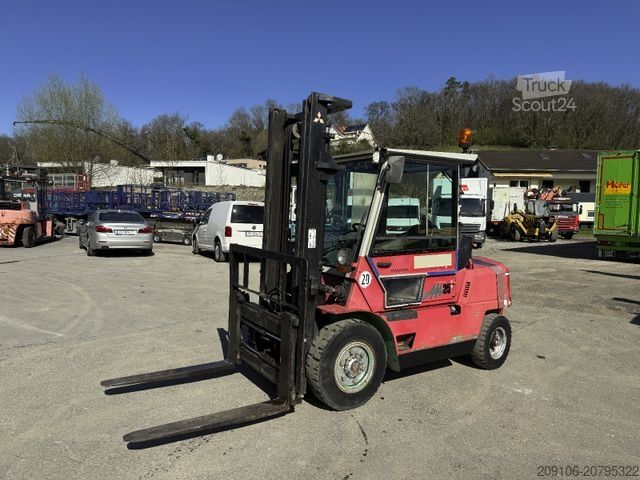 Priekinis krautuvas MITSUBISHI FD 35 Seitenschieber Zinken Gabel Kabine