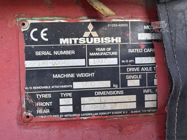 Priekinis krautuvas MITSUBISHI FD 35 Seitenschieber Zinken Gabel Kabine