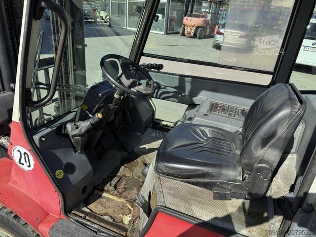 Priekinis krautuvas MITSUBISHI FD 35 Seitenschieber Zinken Gabel Kabine