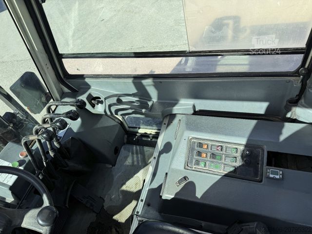 Priekinis krautuvas MITSUBISHI FD 35 Seitenschieber Zinken Gabel Kabine