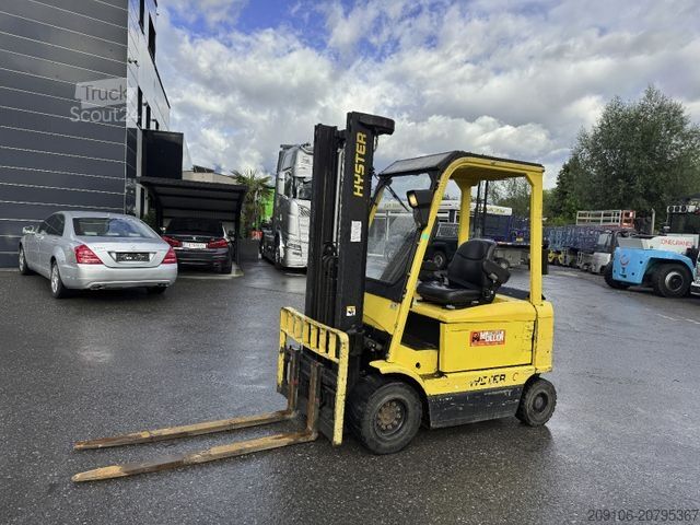 Ανυψωτικό περονοφόρο με εμπρόσθιο φορτηγό HYSTER J2.00XM-717 Elektro Seitenschieber Freihub