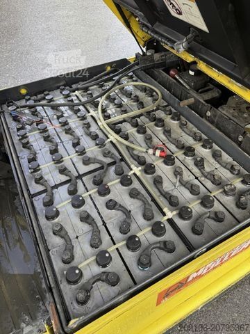 Ανυψωτικό περονοφόρο με εμπρόσθιο φορτηγό HYSTER J2.00XM-717 Elektro Seitenschieber Freihub