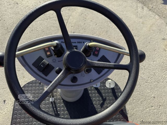 Kitas HAKO Jonas 980 V Kehrmaschiene Gas