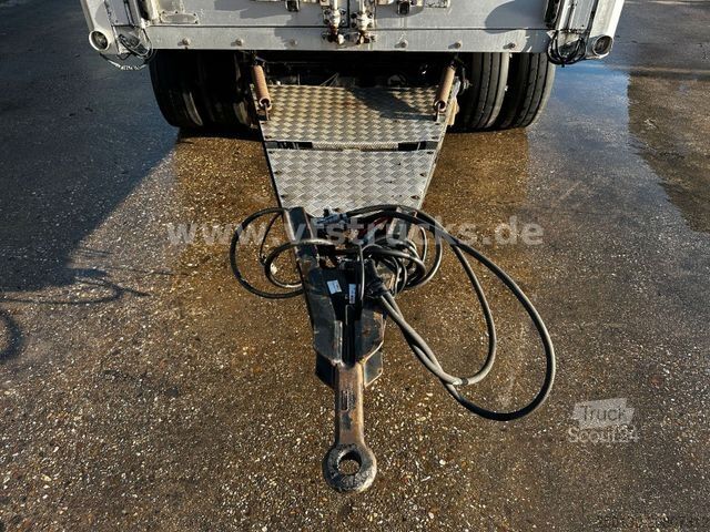 Atrelado de transporte de cavalos Bannas AT 18/71 3-Stock Viehtransporter