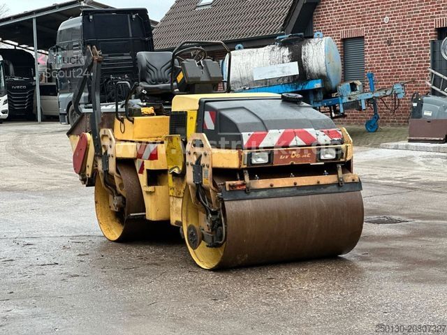 Валяк с един барабан DYNAPAC CC 142 Tandemwalze