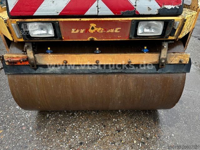 Валяк с един барабан DYNAPAC CC 142 Tandemwalze