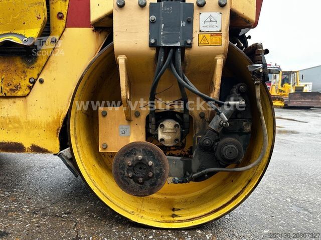 Валяк с един барабан DYNAPAC CC 142 Tandemwalze