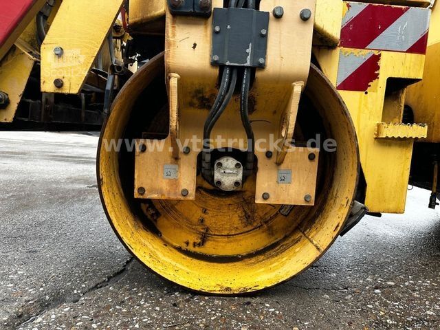 Валяк с един барабан DYNAPAC CC 142 Tandemwalze