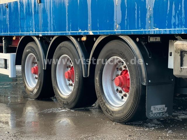 Полуремарке с подвижен под KNAPEN K200 Schubboden