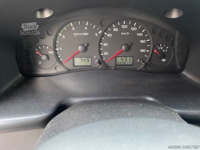 Микробус FORD Transit/mit Rollstuhl-Hebebühne