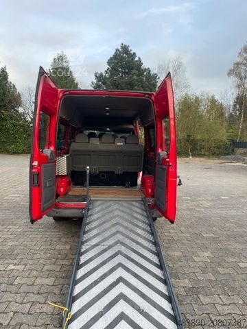 Микробус FORD Transit/mit Rollstuhl-Hebebühne