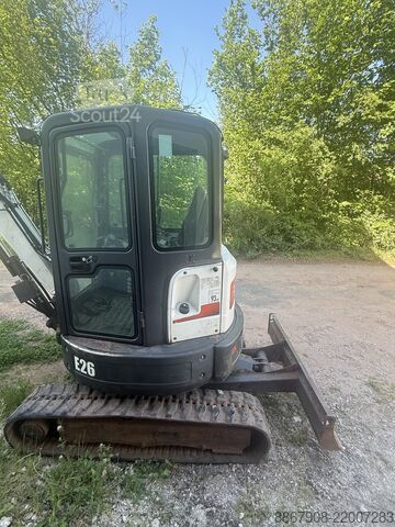 Mini ekskavatorius Bobcat E26