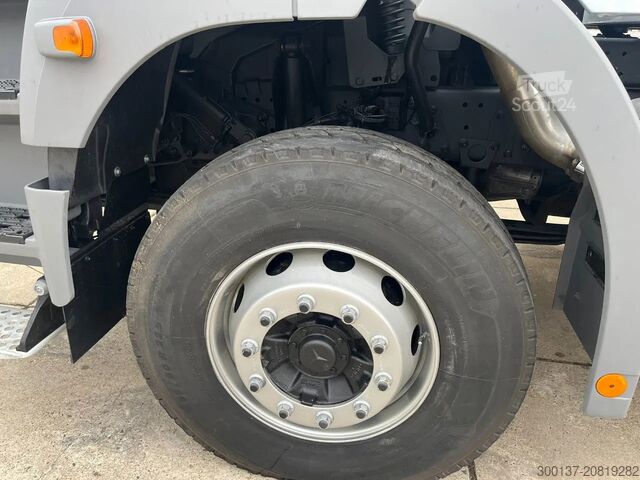 Autocisterna Mercedes-Benz Axor 3344 6x4 Water Tank Truck