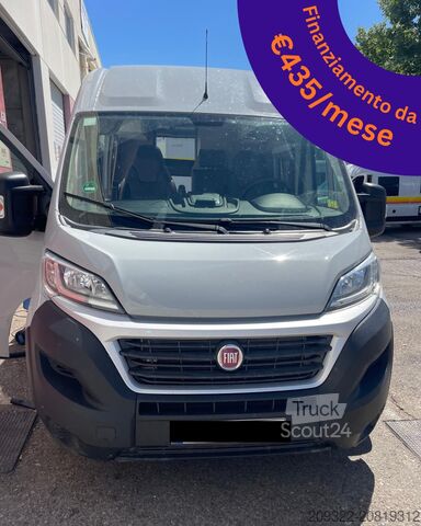 Wohnwagen/Wohnmobil Fiat Weinsberg Carabus 600 K | 4 Posti Letto | Completamente Attrezzato