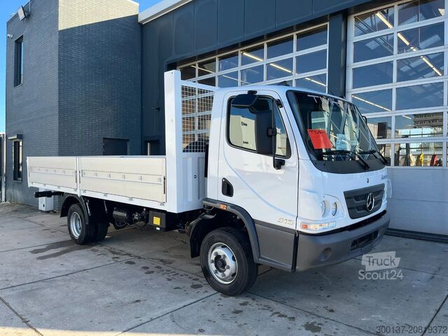 Plataforma remolque Mercedes-Benz Accelo 915 4x2 Flatbed with dropsides