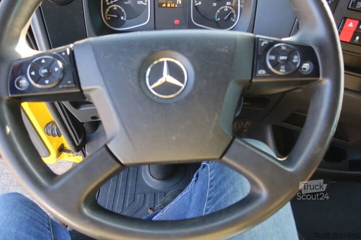 Autotransporter varevogn Mercedes-Benz Atego 1221 L Takelwagen 6 Persoons