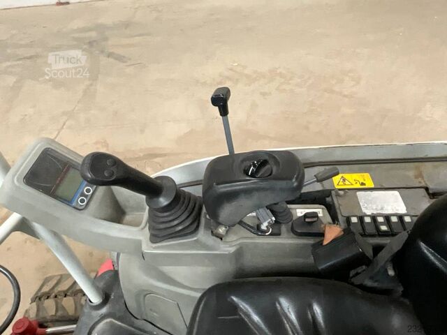 Takeuchi TB 225 Takeuchi TB 225