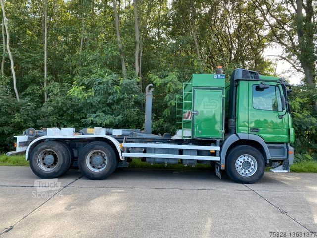 Abrollkipper MERCEDES-BENZ Actros 2636 / Schaltgetriebe