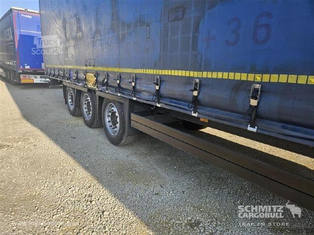 Semirimorchio con telone Schmitz Cargobull Semitrailer Curtainsider Mega