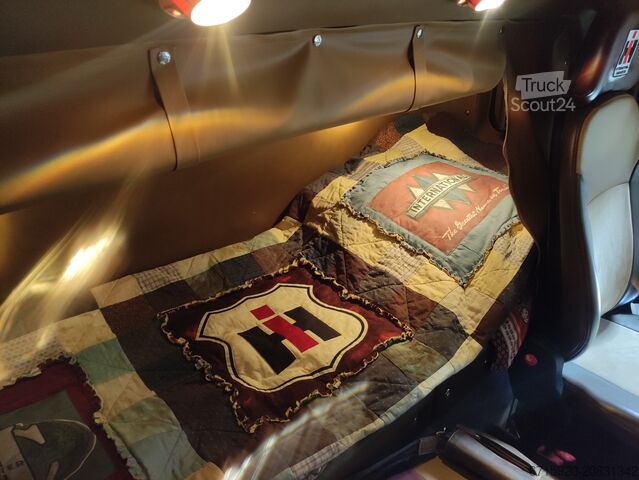 Podwozie ciężarówki International Harvester COF4070B