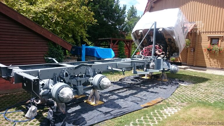 Podwozie ciężarówki International Harvester COF4070B