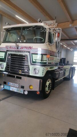 Podwozie ciężarówki International Harvester COF4070B