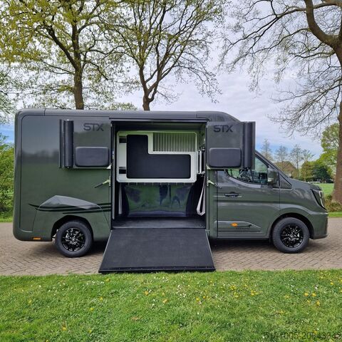 Horse transportation Renault Master STX S3 paardenwagen demo Pro-Safety mode...