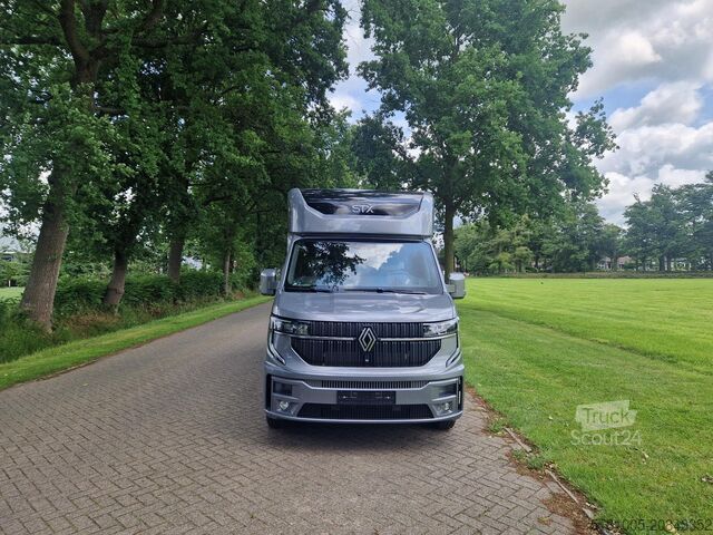 Horse transportation Renault Master STX 5 pers pro-safety paardenwagen, DEMO...