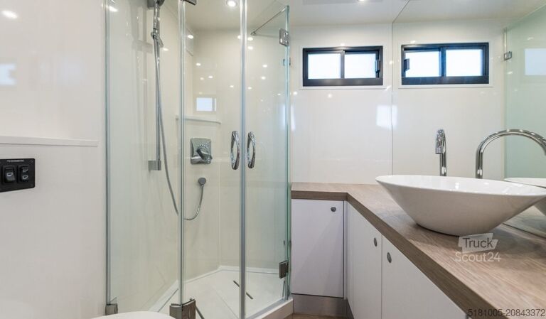 Transport de chevaux Mercedes Actros AKX Jong AKX paardenvrachtwagen 6paards ...