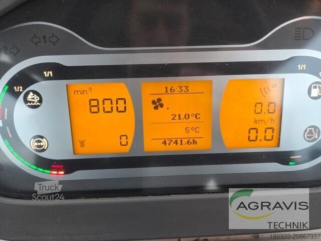 Traktor Fendt 828 VARIO S4