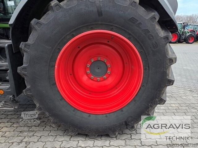 Traktor Fendt 828 VARIO S4