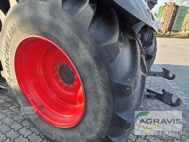 Traktor Fendt 724 VARIO S4