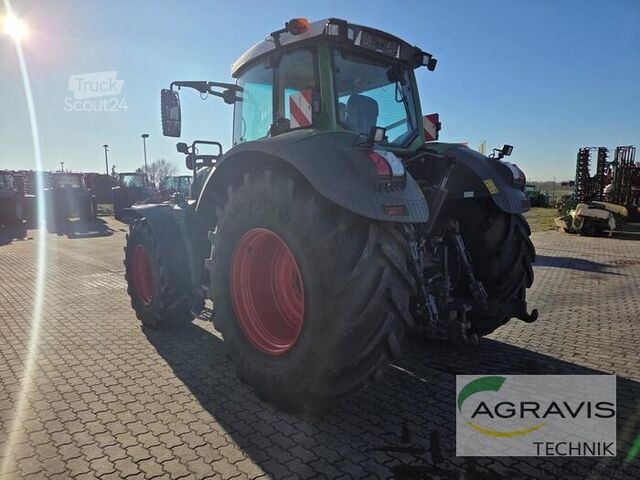 Traktor Fendt 828 VARIO S4