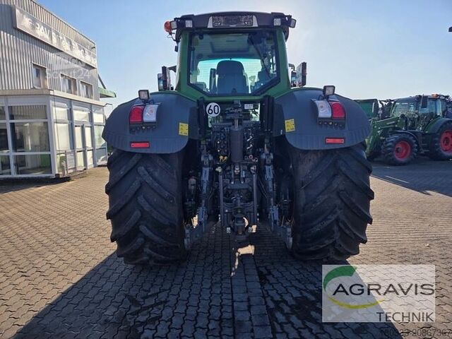 Traktor Fendt 828 VARIO S4