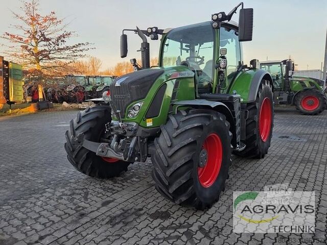 Traktor Fendt 724 VARIO S4