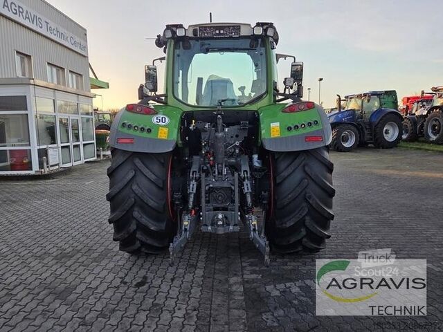 Traktor Fendt 724 VARIO S4