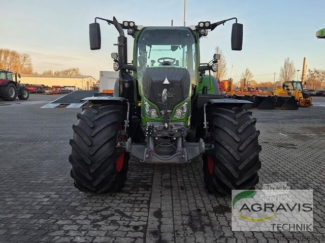 Traktor Fendt 724 VARIO S4