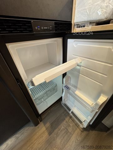 Avtodom SUNLIGHT Cliff 590 4x4 Green Trek, Delta,Navi,AHK,Combi4D