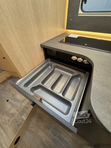 Polintegriran avtodom SUNLIGHT T 680 Adventure, Autom,Navi,BiXenon,6E,AKTION