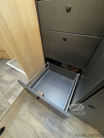 Polintegriran avtodom SUNLIGHT T 680 Adventure, Autom,Navi,BiXenon,6E,AKTION