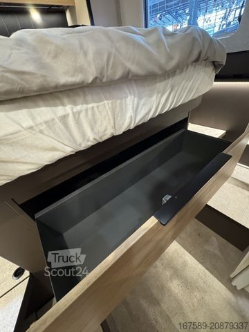 Polintegriran avtodom BÜRSTNER Signature SFT 7.4, Alde,Lithium,Navi,Sat,TV,AHK