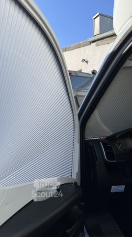 Polintegriran avtodom BÜRSTNER Campeo TD 690 G, Navi,Safety/Winter Paket,SCU