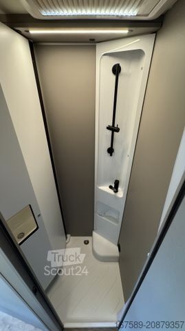 Polintegriran avtodom BÜRSTNER Campeo TD 690 G, Navi,Safety/Winter Paket,SCU