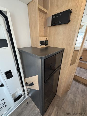 Polintegriran avtodom SUNLIGHT T 670 S Adventure, Navi,Xenon,REMI,6E,AKTION